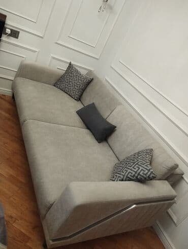 Di̇van-kravat, İşlənmiş, Açılan, Bazasız, Parça, Çatdırılma yoxdur