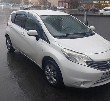 Nissan Note: 1.4 l | 2014 il Hetçbek