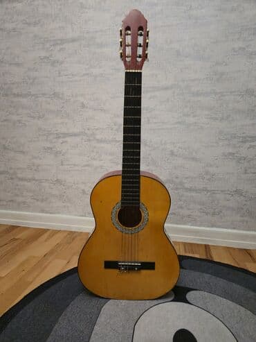 CD, DVD disklər və kassetlər: Klassik akustik gitara - Korpus: klassik forma, sarı/natural rəngli — 2