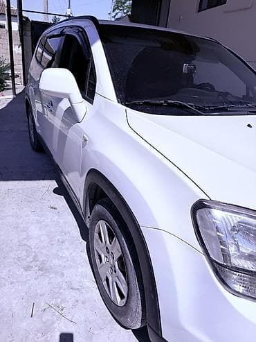 niva 213 mator: Chevrolet Orlando – ağ rəngli, praktik və geniş ailəvi miniven/SUV — 9