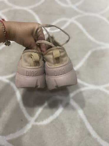 nike qaçış üçün qadın krossovkaları: Ölçü: 36, rəng - Bej, İşlənmiş — 3