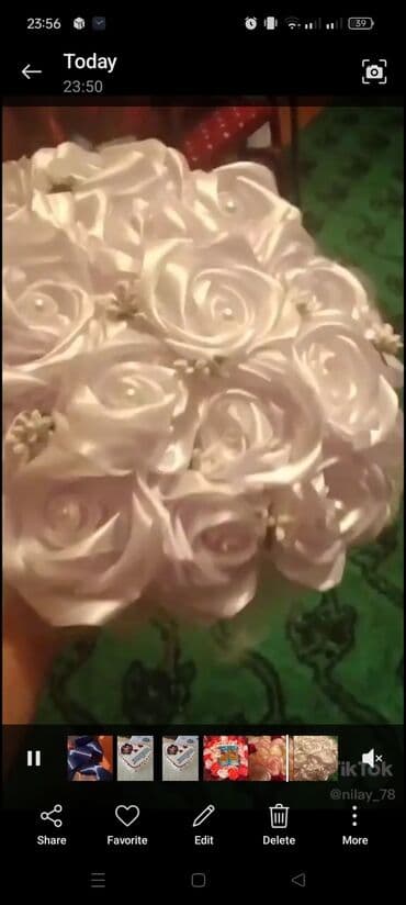 ev ucun aboylar: Atlas lentlərdən hazırlanmış buket, müxtəlif rənglərdə mövcuddur. Bu — 3