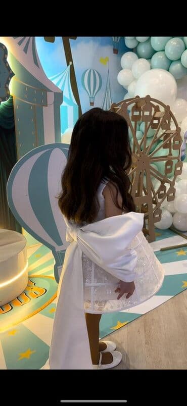 ağ kedlər: Uşaq üçün zərif ağ ziyafət/libas - Model: qısa ətəkli, korset üstlü — 9