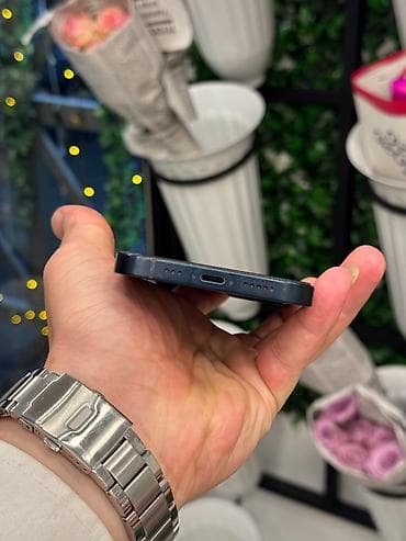 z fold 3: IPhone 13, 128 GB, Midnight, Simsiz şarj, Face ID — 5