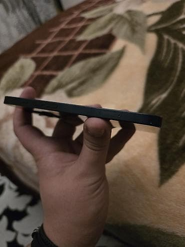 kamera gence: IPhone 13, 128 GB, Midnight, Face ID — 4