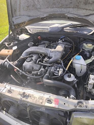 Mercedes 190 dizel avtomat karopka 2.5 mator.ideal veziyyetdedi