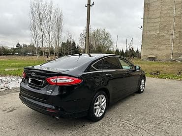 audi rs q3 2.5 tfsi: Ford Fusion: 1.5 l | 2016 il 181100 km Sedan — 3