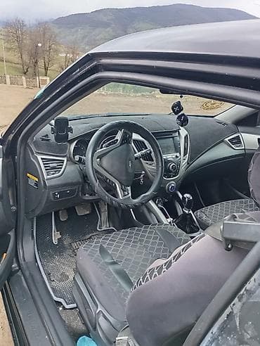 opel sukan: Hyundai Veloster: 1.6 l | 2013 il Hetçbek — 5