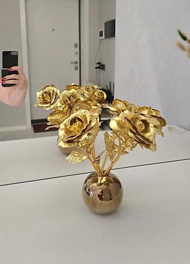 divar saat sekilleri: Modern və klassik interyerlərə uyğun lüks aksentli dekoratov vaza ilə — 2