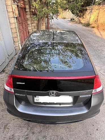 cvt: Honda Insight Hybrid, boz rəng, liftbek kuzov. - Güc qurğusu — 3