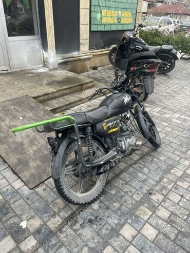 mopedlər işlənmiş: Satılır: şəhər içi və daşınma üçün modifikasiya olunmuş benzinli — 1