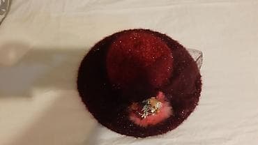 bas: Qırmızı-bordo rəng palitrasında əl işi şlyapa. Geniş kənarlı klassik — 1