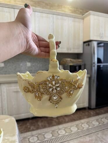 ваза для сладостей: Hec isdenmiyib tezedir hediyye alinib baha alinib cutu 150manata — 3