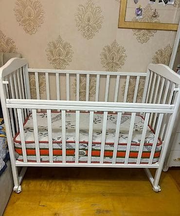 iran peci satilir: Oğlan və qız üçün, Dördbucaq, Beşik, Dəstsiz, Matras ilə, Yellənmə mexanizm ilə — 1