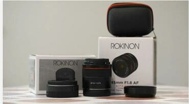 Obyektivlər və filtrləri: Rokinon 45mm f1.8 (Sony e mount) Əlavə olaraq Lens station. Obyektivin