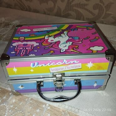 детское трюмо и косметика для девочек: Uşaq aksesuarları üçün 2 əlverişli təşkilatçı qutu seti. 1) Unicorn — 1