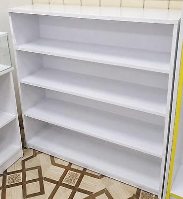 Ağ rəngdə mağaza/ofis mebel dəsti Tərkib: - Vitrin-komod: yuxarı — 3