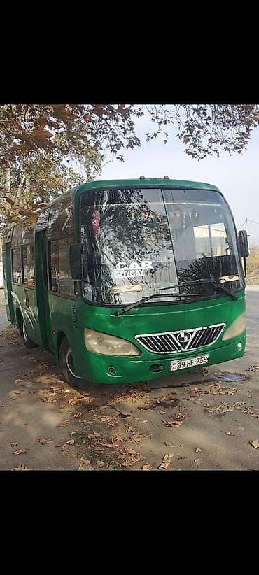 07 satılır: Yaşıl rəngli kiçik şəhər/marşrut avtobusu - Marka/model: Higer (kiçik — 4