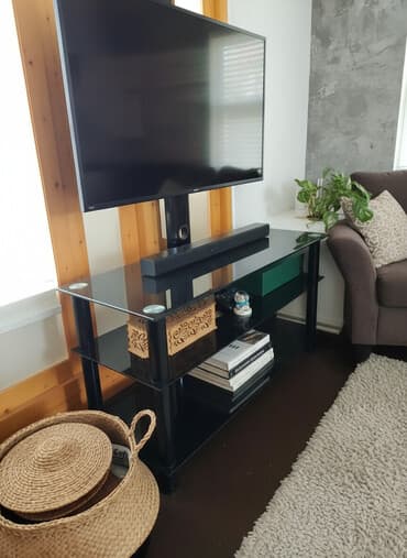 paxlava altlığı: İşlənmiş, Düz TV altlığı, Polkalı, Şüşəli — 3