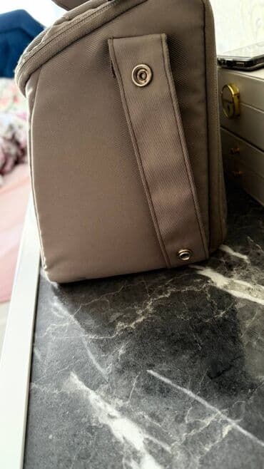 usaq sirqalari ve qiymetleri: Kalyasqa Kidilo brendi. yeniden seçilmir.sumkasida var Qiymet 110 azn — 6