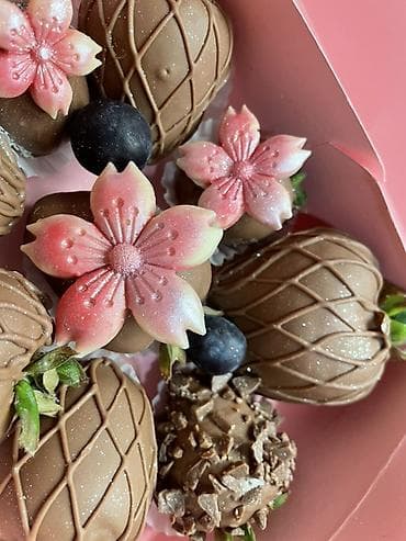 Südlü şokolad örtüklü giləmeyvə qutusu - Tərkib: bütöv təzə — 1