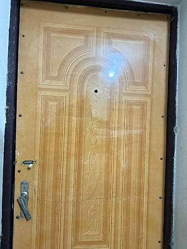 Lesa: Dəmir giriş qapısı - Material: qalın metal konstruksiya - Rəng: tünd — 5