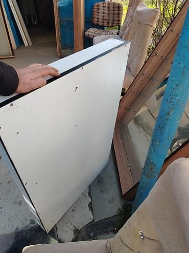 masa nerj: Vitrinli kassir/recepsion stolu – ağac teksturalı laminat - Üst — 7