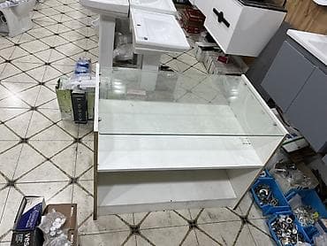 Стендовые витрины: Şüşə vitrin stendi - Material: möhkəm şüşə ön və üst hissə, ağ korpus — 3