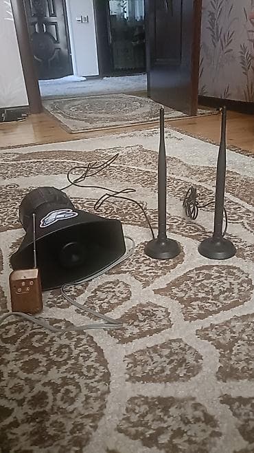 avto siqnalizasiya: Uzaqdan idarə olunan səsli xəbərdarlıq sistemi Tərkib: - Qalın — 1