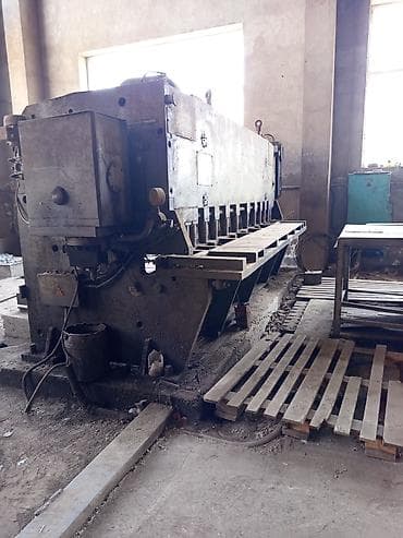 işlənmiş xalca: Qayçı dəzgahı işlək vəziyyətdədir heç bir problemi yoxdur qiymətdə — 5