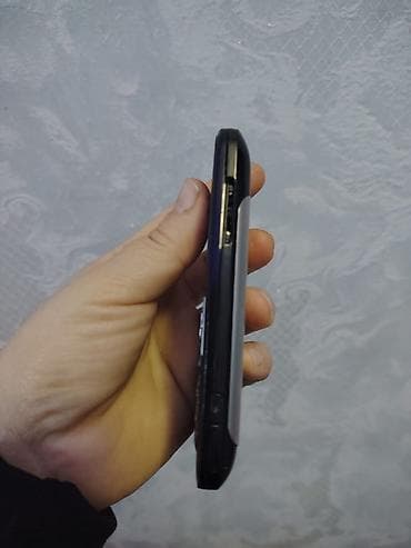 ev telfonları: Nokia 8 Sirocco, 1 TB, rəng - Qara, Sensor, Barmaq izi, İki sim kartlı — 5