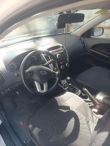 optima disk: Kia Ceed: 1.4 l | 2011 il Hetçbek — 8