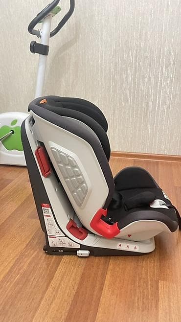 боо: Chicco uşaq avtomobil oturacağı - Qrupa uyğunluq: 9–36 kq (təxmini — 4
