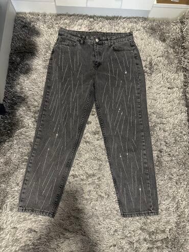 Yenidi 40 42 razmerdi