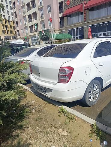 maşınlar: Chevrolet Cobalt: 1.5 l | 2024 il 150000 km Sedan — 2