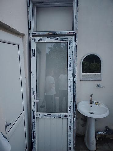 PVC qapı-pəncərə bloku - Material: Ağ PVC profillər (üzərində