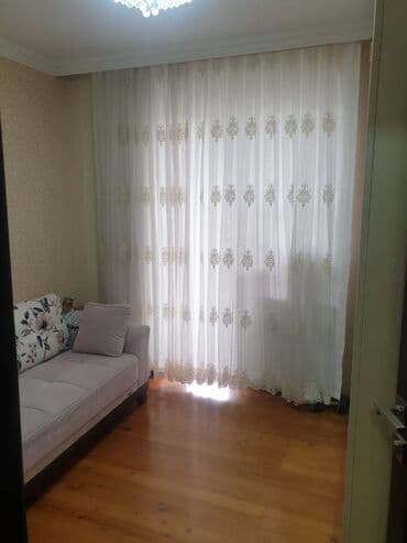 mkr: Bakı, 8-ci mikrorayon, 3 otaqlı, Köhnə tikili, m. Azadlıq Prospekti, 70 kv. m — 4