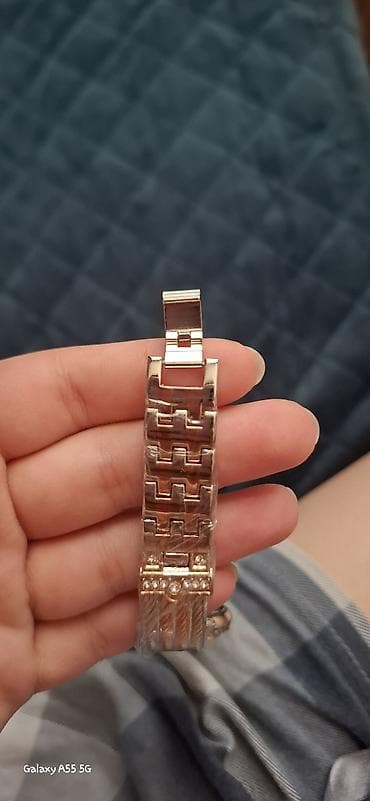 bil: Yeni, Qol saatı, Gucci, rəng - Gümüşü — 3