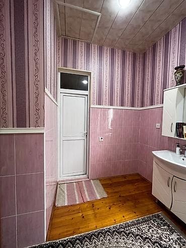 evle masin barter: Ev 3 sot torpaqda tikilib. Yeni tikilidir. 4 otaqdan ibaretdir. Kombi — 9