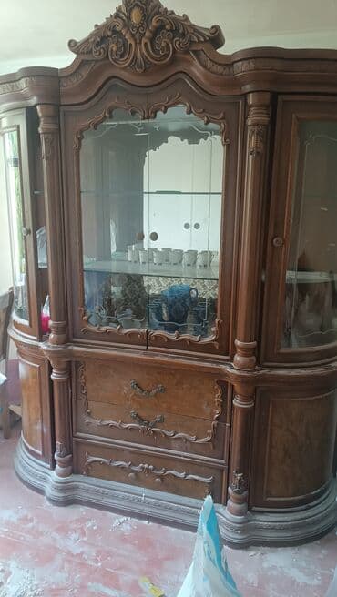 saxlama qablari: Распашной, 3 двери Прямой шкаф, Буфет — 4