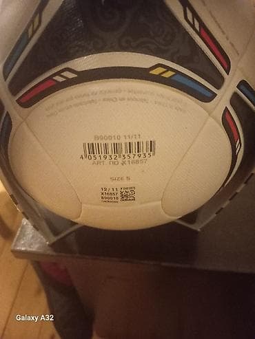 Боксерские груши: Adidas EURO 2012 OMB futbol topu – TANGO 12 - Rəsmi matç topu — 2
