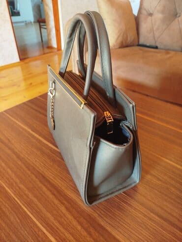 750 eyar qizilin qiymeti: Əl çantası, Fendi, İşlənmiş — 2