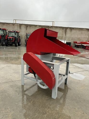 traktor qosqusu: Ot üyüdən 1 saat/ 60 pres 48 seqment 540m/saat otüyüdən, ot üyüdən — 1