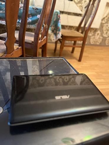ASUS noutbuk işlək vəziyyətdi hec bir problemi yoxdu zaryatka adabtiri