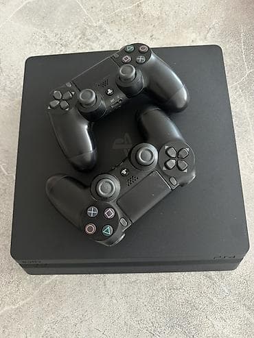 ps4 konsole: Sony PlayStation 4 Slim konsolu + 2 ədəd DualShock 4 pultu — 1