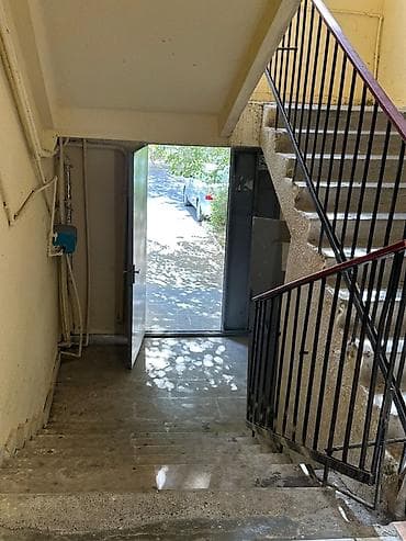 mingecevir heyet evleri: Bakı, 3 otaqlı, Köhnə tikili, m. Qara Qarayev, 60 kv. m — 4