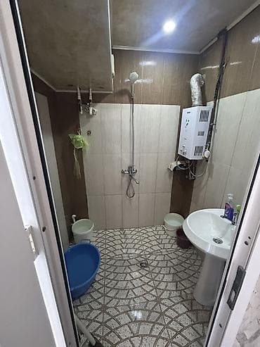 7ci mikrorayon kiraye evler: 3 otaqlı mənzil-orta təmirli - Geniş qonaq otağı - Yataq otağı 2 - — 7