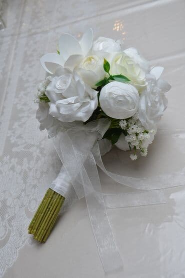 toy donlari modelleri: Zərif gəlin buketi – krem-ağ və solğun çəhrayı tonlarda — 3