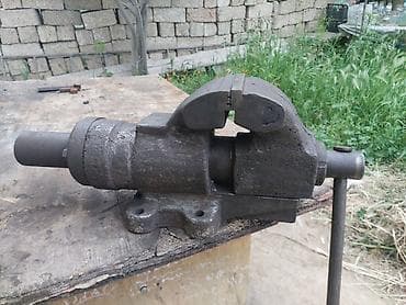 Metal məngənə çilingər işləri üçün.Sovet istehsalı.Yaxşı vəziyyətdə