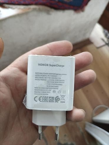 Məhsul: Honor SuperCharge divar adapteri (model: HN-110320E01) — 2